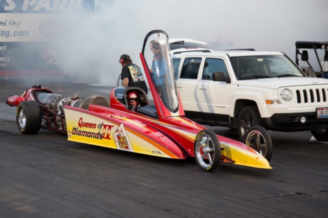 qa-queen-diamond-ii-jet-car-pilot-sarah-edwards-2018-02-01_17-35-17_022509