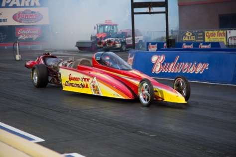 qa-queen-diamond-ii-jet-car-pilot-sarah-edwards-2018-02-01_17-37-07_039206