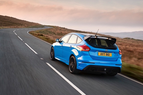 Focus RS Conquers A Lost Chinese Mountain Road