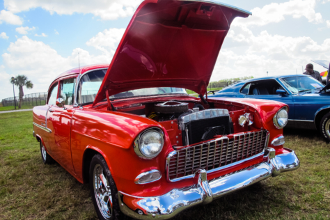 2018-winter-autofest-hosts-swap-meet-auction-and-eddie-munster-2018-03-06_18-45-10_575039