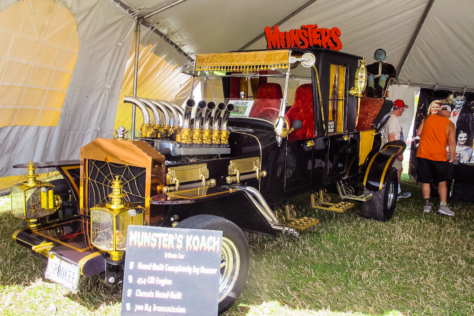 2018-winter-autofest-hosts-swap-meet-auction-and-eddie-munster-2018-03-06_18-52-37_567681
