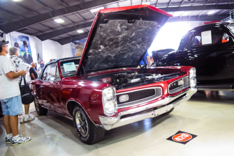 2018-winter-autofest-hosts-swap-meet-auction-and-eddie-munster-2018-03-06_18-55-24_188442