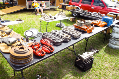 2018-winter-autofest-hosts-swap-meet-auction-and-eddie-munster-2018-03-06_19-01-48_041121