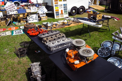 2018-winter-autofest-hosts-swap-meet-auction-and-eddie-munster-2018-03-06_19-02-31_299438