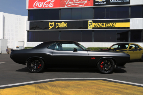 at-speed-with-the-challenger-srt-hellcat-widebody-and-durango-srt-2018-03-16_18-23-27_342247