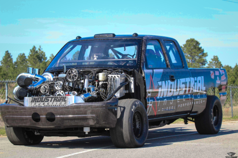 Diesel Thunder Spring Break: Friday Night Qualifying