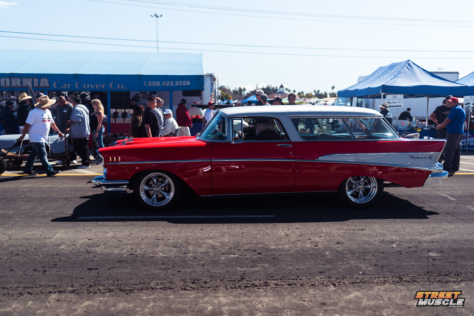 eye-candy-pomona-swap-meet-and-classic-car-show-march-2018-2018-03-09_23-09-55_446495