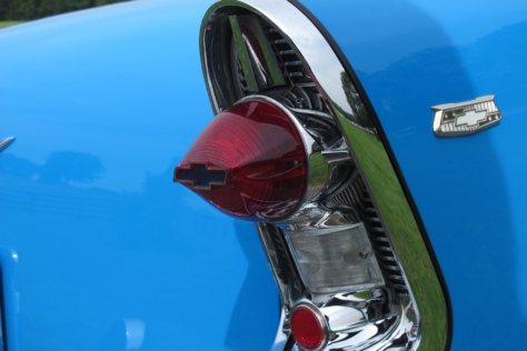 love-affair-grabber-blue-bel-air-2018-03-12_14-40-16_426712