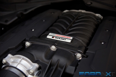 new-roush-supercharger-boosts-2018-mustang-gt-to-700-hp-2018-03-29_18-22-02_243063