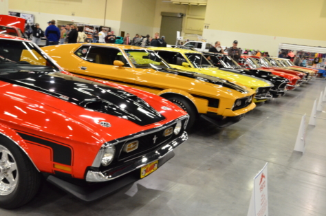 ponies-in-the-smokies-brings-out-700-mustangs-despite-snow-rain-2018-03-29_00-16-11_910888