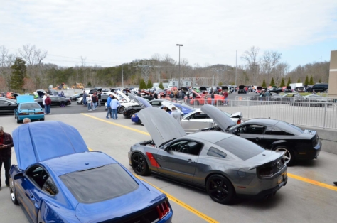 ponies-in-the-smokies-brings-out-700-mustangs-despite-snow-rain-2018-03-29_02-38-58_536995