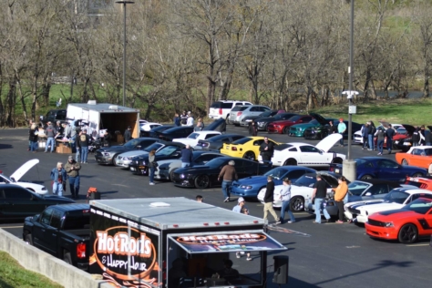 ponies-in-the-smokies-brings-out-700-mustangs-despite-snow-rain-2018-03-29_02-48-37_689203