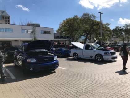 the-svt-lightning-draws-fans-from-all-over-to-orlando-2018-02-27_21-11-35_705335