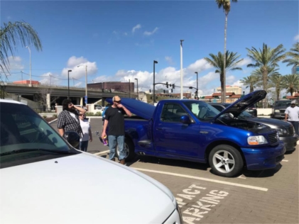 the-svt-lightning-draws-fans-from-all-over-to-orlando-2018-02-27_21-13-12_480100