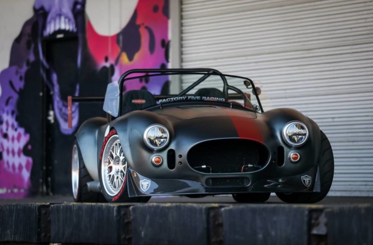 Video: Factory Five Cobra Makes A Violent Impression On TheHoonigans