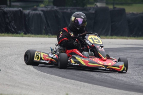 Video: Driving A Shifter Kart On Slicks In The Rain