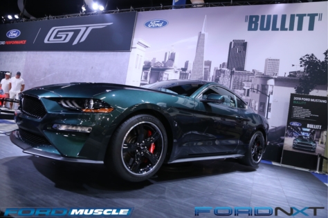 a-blue-oval-bonanza-at-barrett-jackson-in-west-palm-beach-2018-04-22_04-33-56_212339