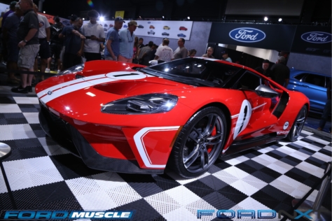 a-blue-oval-bonanza-at-barrett-jackson-in-west-palm-beach-2018-04-22_04-34-20_734271