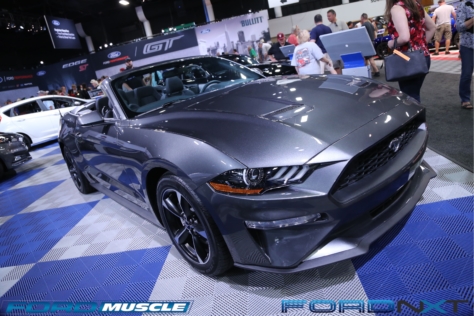 a-blue-oval-bonanza-at-barrett-jackson-in-west-palm-beach-2018-04-22_04-37-00_346268