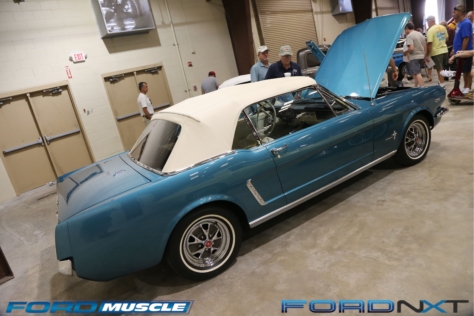 a-blue-oval-bonanza-at-barrett-jackson-in-west-palm-beach-2018-04-22_04-40-06_039148