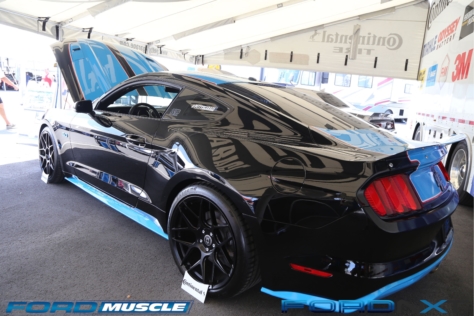 a-blue-oval-bonanza-at-barrett-jackson-in-west-palm-beach-2018-04-22_04-45-22_988148