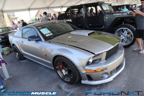 a-blue-oval-bonanza-at-barrett-jackson-in-west-palm-beach-2018-04-22_04-46-13_066999