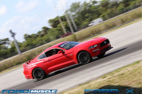 a-blue-oval-bonanza-at-barrett-jackson-in-west-palm-beach-2018-04-22_04-53-59_350390