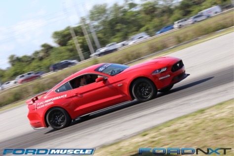 a-blue-oval-bonanza-at-barrett-jackson-in-west-palm-beach-2018-04-22_04-54-44_244008