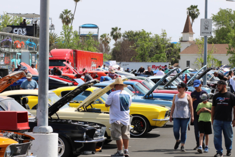 fabulous-fords-forever-brings-largest-display-to-knotts-berry-farm-2018-04-27_16-01-06_698732