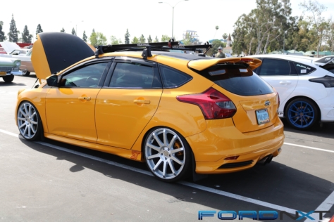 fabulous-fords-forever-brings-largest-display-to-knotts-berry-farm-2018-04-27_16-22-03_604161