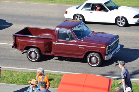 fords-take-over-the-strip-at-the-pigeon-forge-rod-run-2018-04-23_23-49-07_462653