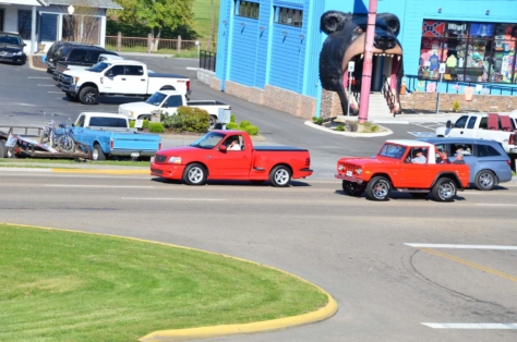 fords-take-over-the-strip-at-the-pigeon-forge-rod-run-2018-04-23_23-49-39_494097