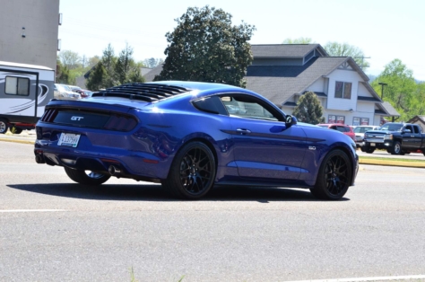 fords-take-over-the-strip-at-the-pigeon-forge-rod-run-2018-04-23_23-51-44_750500