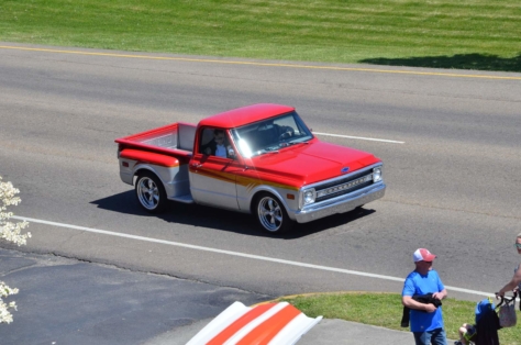 fords-take-over-the-strip-at-the-pigeon-forge-rod-run-2018-04-23_23-52-47_991427
