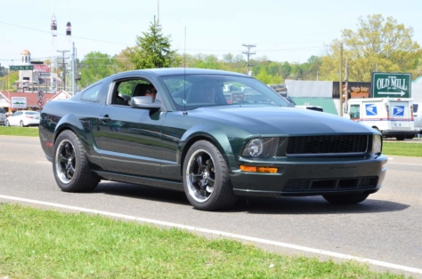 fords-take-over-the-strip-at-the-pigeon-forge-rod-run-2018-04-23_23-58-27_243893