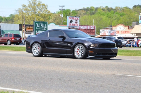 fords-take-over-the-strip-at-the-pigeon-forge-rod-run-2018-04-23_23-58-55_972660