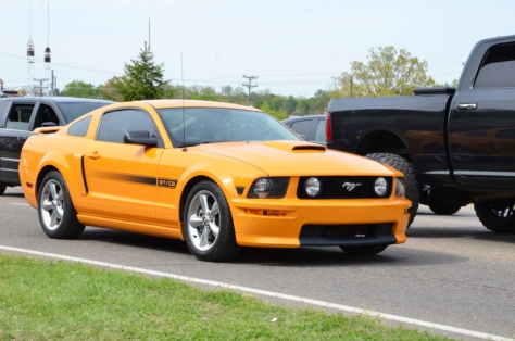 fords-take-over-the-strip-at-the-pigeon-forge-rod-run-2018-04-24_00-00-08_388465