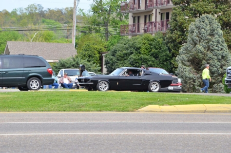 fords-take-over-the-strip-at-the-pigeon-forge-rod-run-2018-04-24_00-00-40_572778