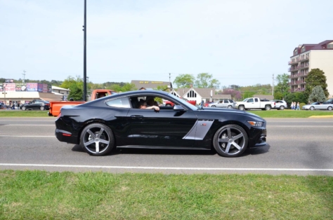 fords-take-over-the-strip-at-the-pigeon-forge-rod-run-2018-04-24_00-02-02_612773