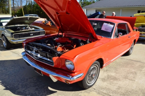 local-church-car-show-draws-strong-blue-oval-turnout-2018-04-06_02-15-18_813480
