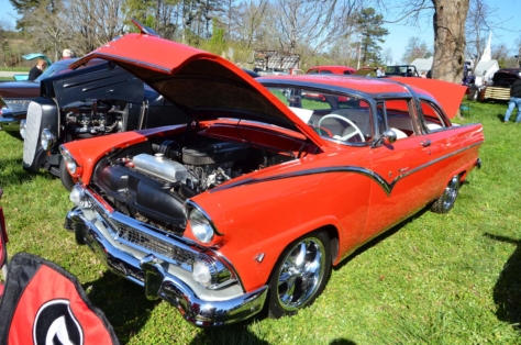 local-church-car-show-draws-strong-blue-oval-turnout-2018-04-06_02-23-31_355875