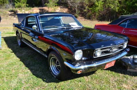 local-church-car-show-draws-strong-blue-oval-turnout-2018-04-06_02-28-39_855855