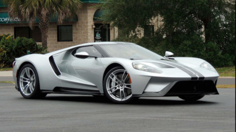 2017-ford-gt-heads-to-auction-in-indy-2018-05-16_02-32-49_000773