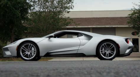 2017-ford-gt-heads-to-auction-in-indy-2018-05-16_02-32-54_780056