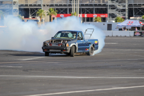 2018-holley-ls-fest-west-kicks-off-with-a-bang-2018-05-05_17-36-23_603838