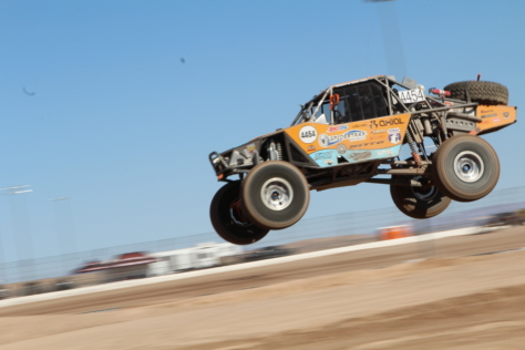 2018-holley-ls-fest-west-kicks-off-with-a-bang-2018-05-05_17-54-40_066277
