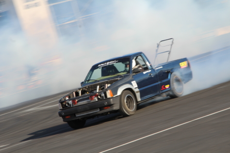 2018-holley-ls-fest-west-kicks-off-with-a-bang-2018-05-05_17-57-40_244416