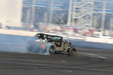 2018-holley-ls-fest-west-kicks-off-with-a-bang-2018-05-05_18-01-20_896929