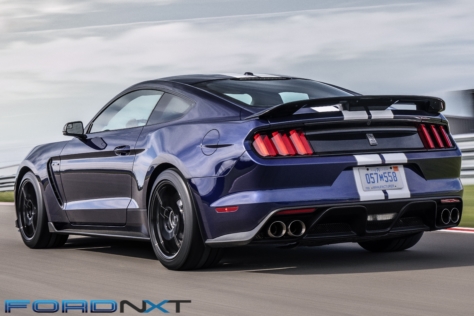 2019-shelby-gt350-goes-faster-brakes-harder-turns-sharper-2018-06-12_03-37-03_316866
