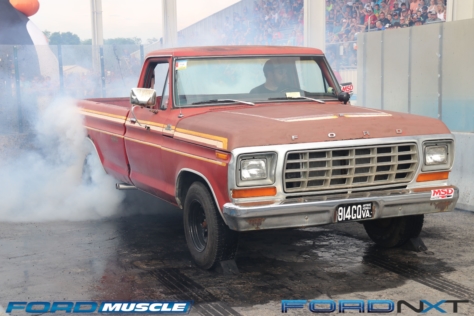 over-3000-blue-oval-machines-pack-the-2018-carlisle-ford-nationals-2018-06-06_19-41-26_079088